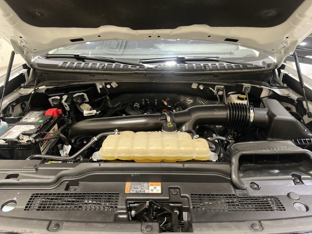 Certified 2025 Ford Expedition Active AWD/4WD image 28