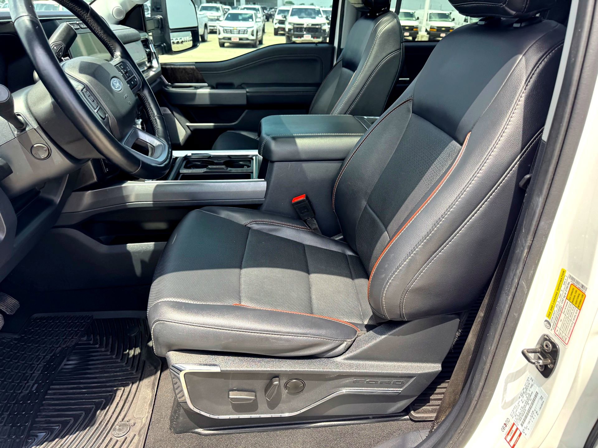 Certified 2024 Ford F250 Lariat w/ Lariat Ultimate Package AWD/4WD image 12
