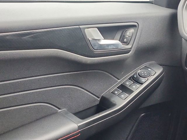 Certified 2023 Ford Escape ST-Line w/ Tech Pack #1 image 11