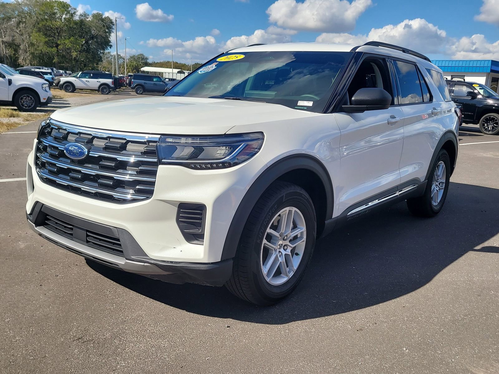 Certified 2025 Ford Explorer Active image 2