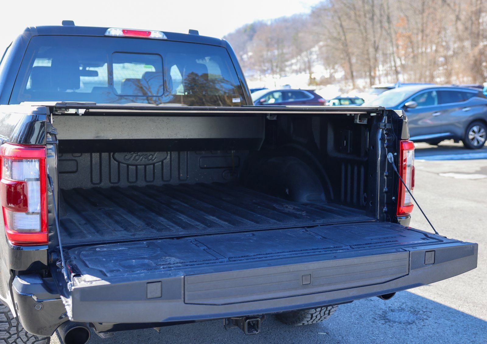 Certified 2023 Ford F150 Platinum w/ Equipment Group 701A High image 16