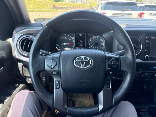Used 2021 Toyota Tacoma TRD Sport w/ Technology Package AWD/4WD image 19