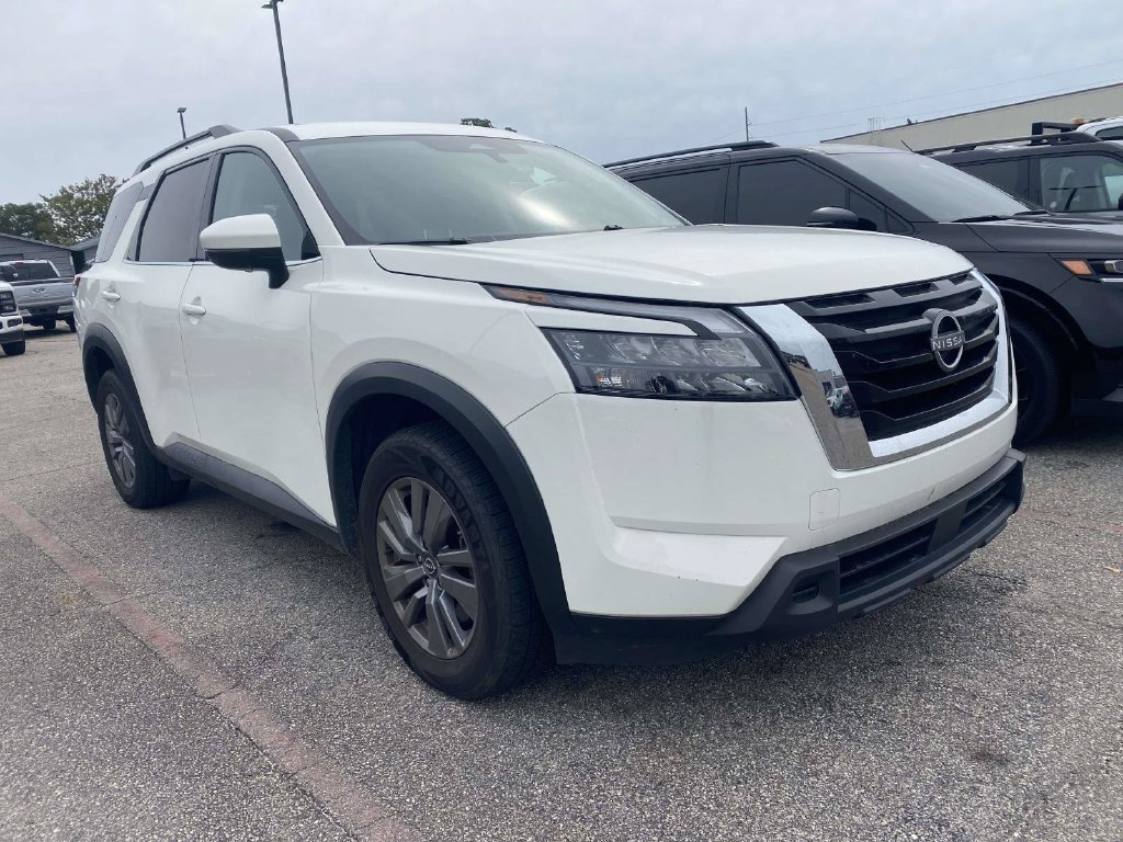 Used 2025 Nissan Pathfinder SV
