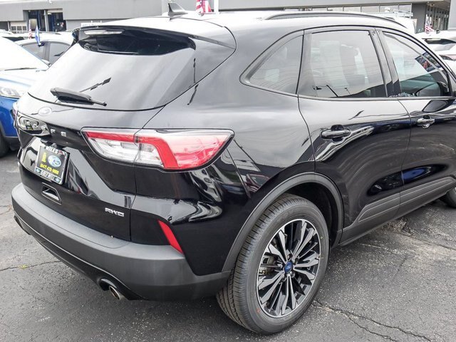 Certified 2022 Ford Escape SE w/ SE Sport Appearance Package AWD/4WD image 9