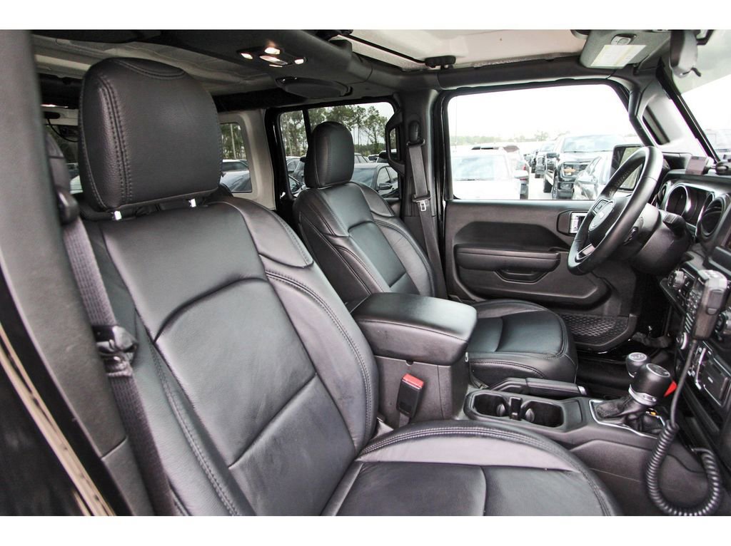 Used 2022 Jeep Wrangler Unlimited Sport AWD/4WD image 25