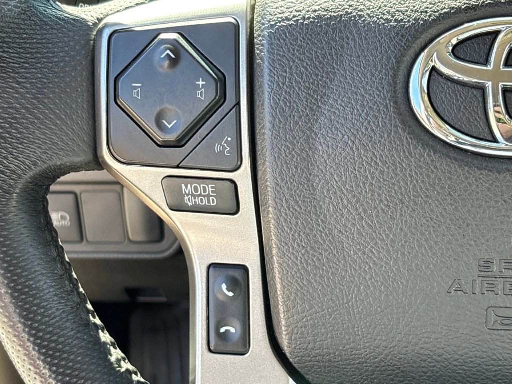 Used 2021 Toyota Tacoma SR5 w/ SR5 Appearance Package (SM) image 17