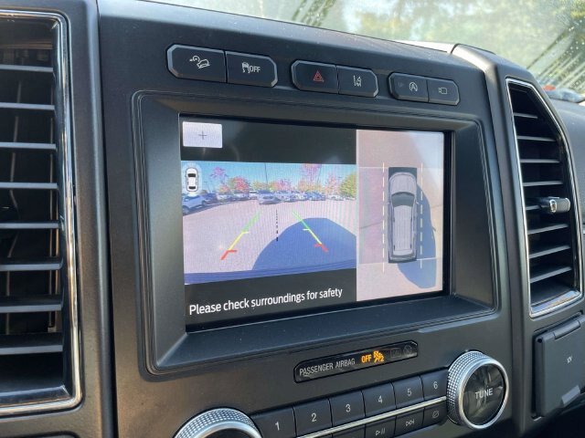 Certified 2020 Ford Expedition Limited w/ Special Edition Package AWD/4WD image 32