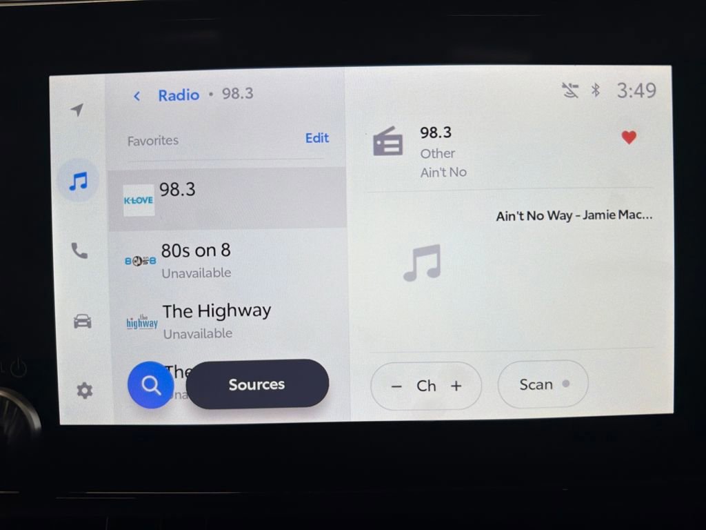 Used 2025 Toyota RAV4 XLE Premium image 26