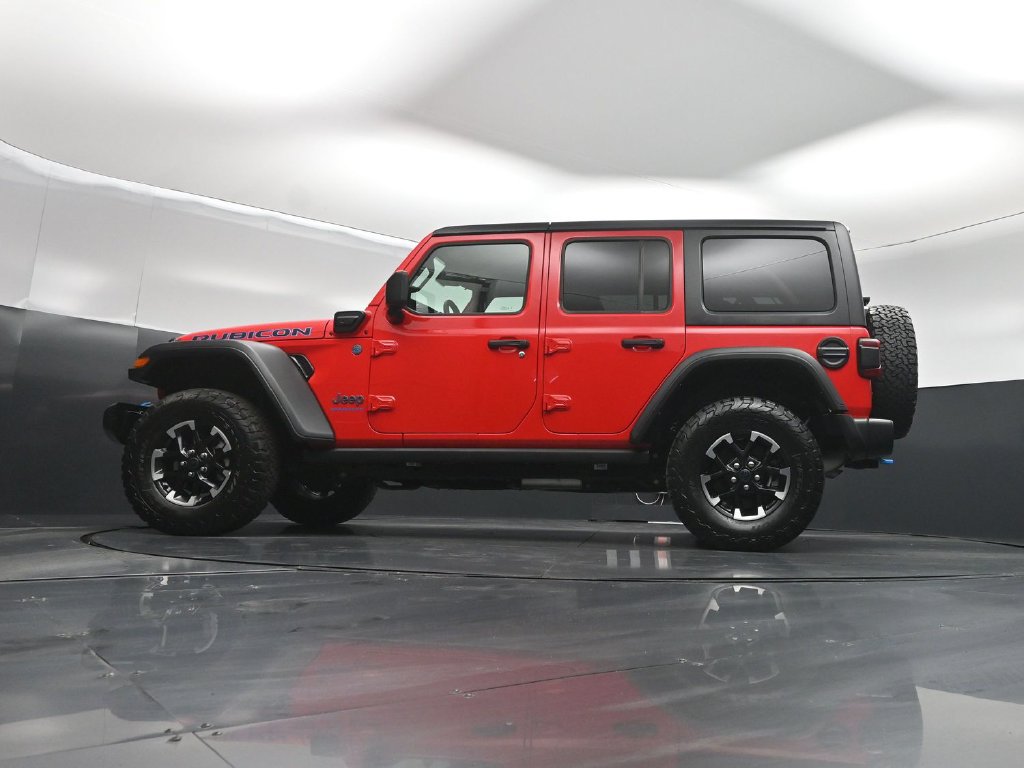 Used 2025 Jeep Wrangler Unlimited Rubicon 4xe w/ Safety Group AWD/4WD image 8