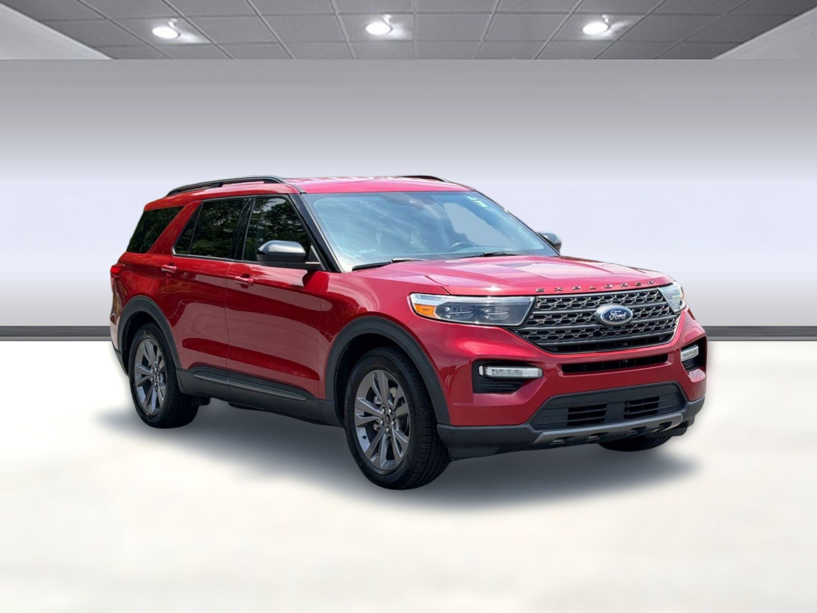 Certified 2022 Ford Explorer XLT w/ Equipment Group 202A RWD image 7
