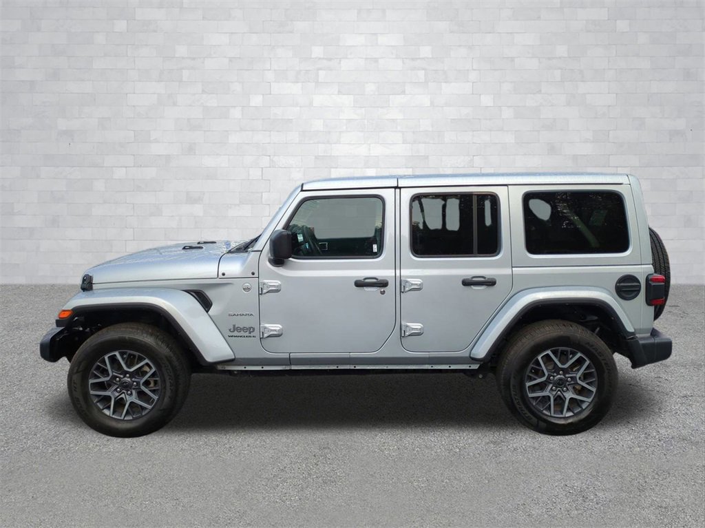 Used 2024 Jeep Wrangler Sahara image 2