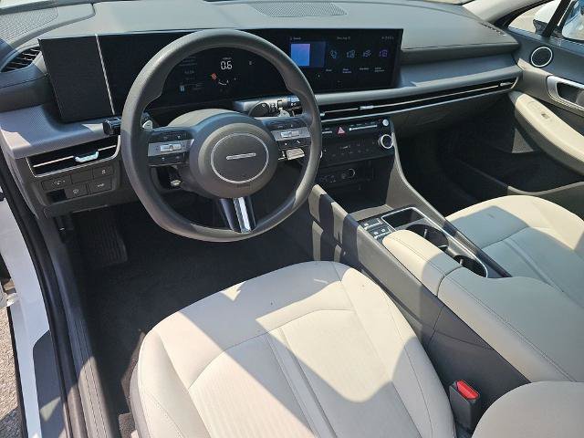 Used 2025 Hyundai Sonata SEL FWD image 15