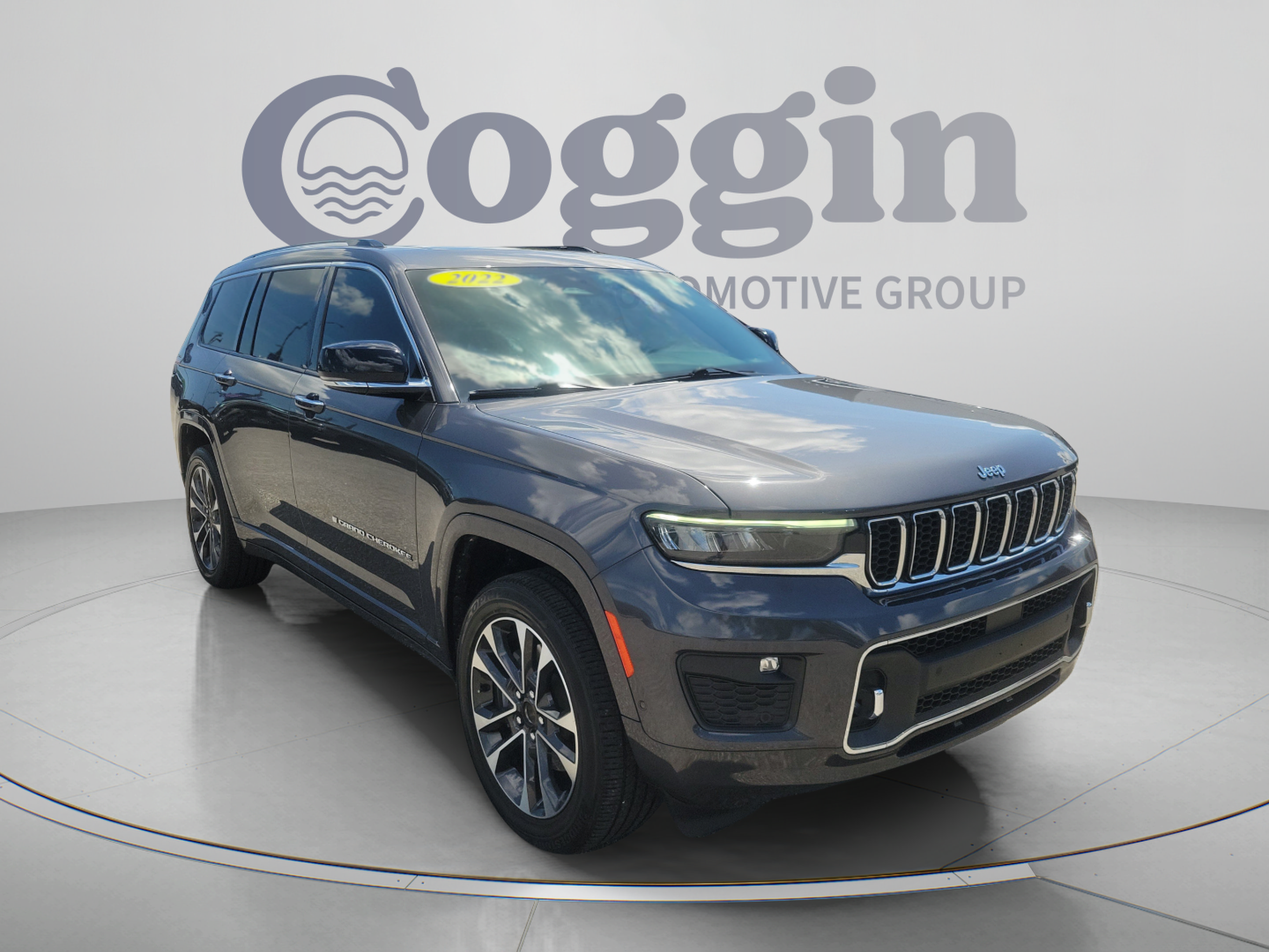 Used 2022 Jeep Grand Cherokee L Overland w/ Luxury Tech Group IV AWD/4WD image 4