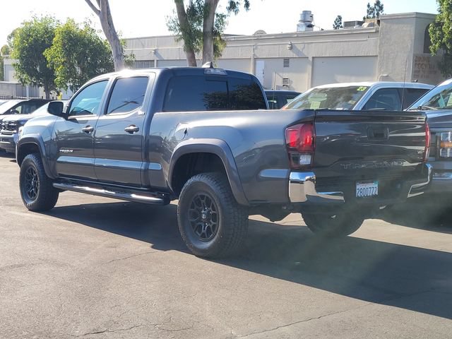 Used 2020 Toyota Tacoma SR5 RWD image 2