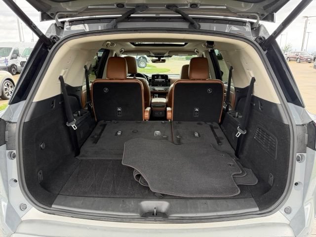 Used 2023 Nissan Pathfinder Platinum AWD/4WD image 7