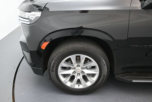 Used 2023 Chevrolet Tahoe Premier w/ Premium Package AWD/4WD image 9