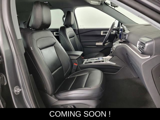 Certified 2022 Ford Explorer XLT w/ Equipment Group 202A image 18