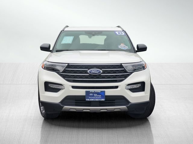Certified 2023 Ford Explorer XLT w/ Equipment Group 202A AWD/4WD image 2