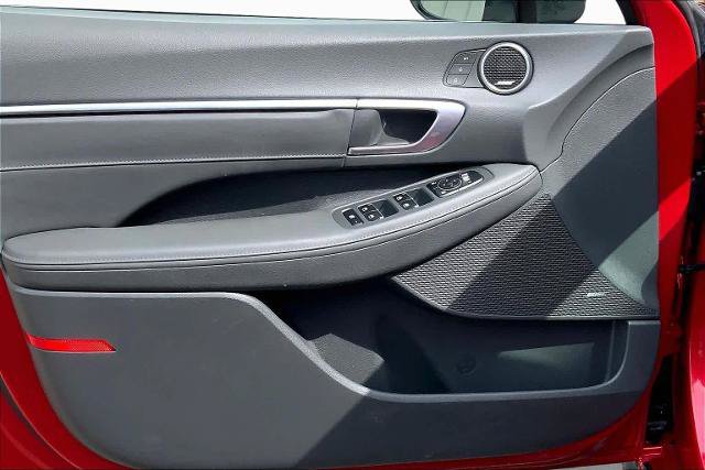 Used 2020 Hyundai Sonata Limited FWD image 22