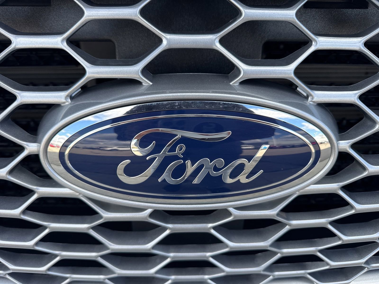 Certified 2024 Ford Edge SEL w/ Convenience Package AWD/4WD image 13