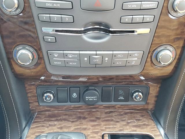 Used 2017 Nissan Armada Platinum w/ Interior Lighting Package image 29