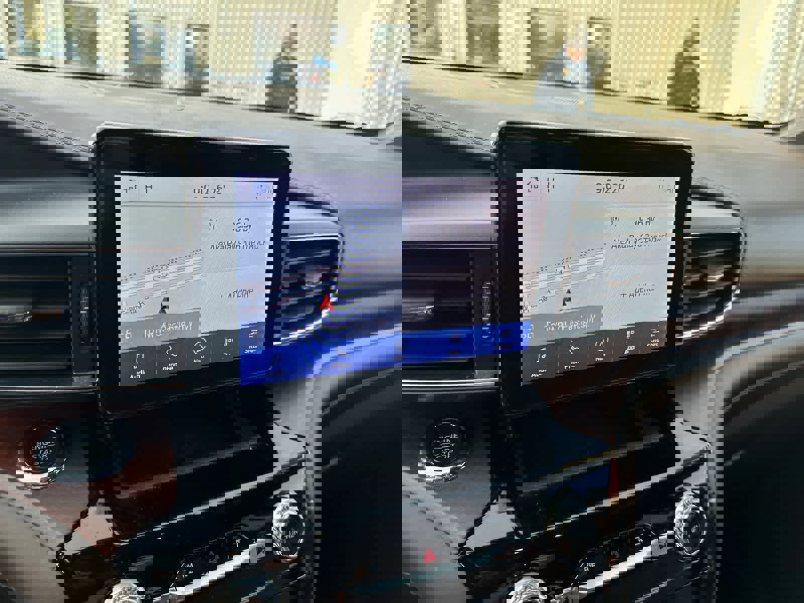 Certified 2023 Ford Explorer King Ranch w/ Class IV Trailer Tow Package image 15