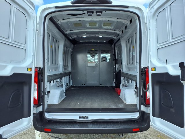 Certified 2022 Ford Transit 250 Medium Roof RWD image 7