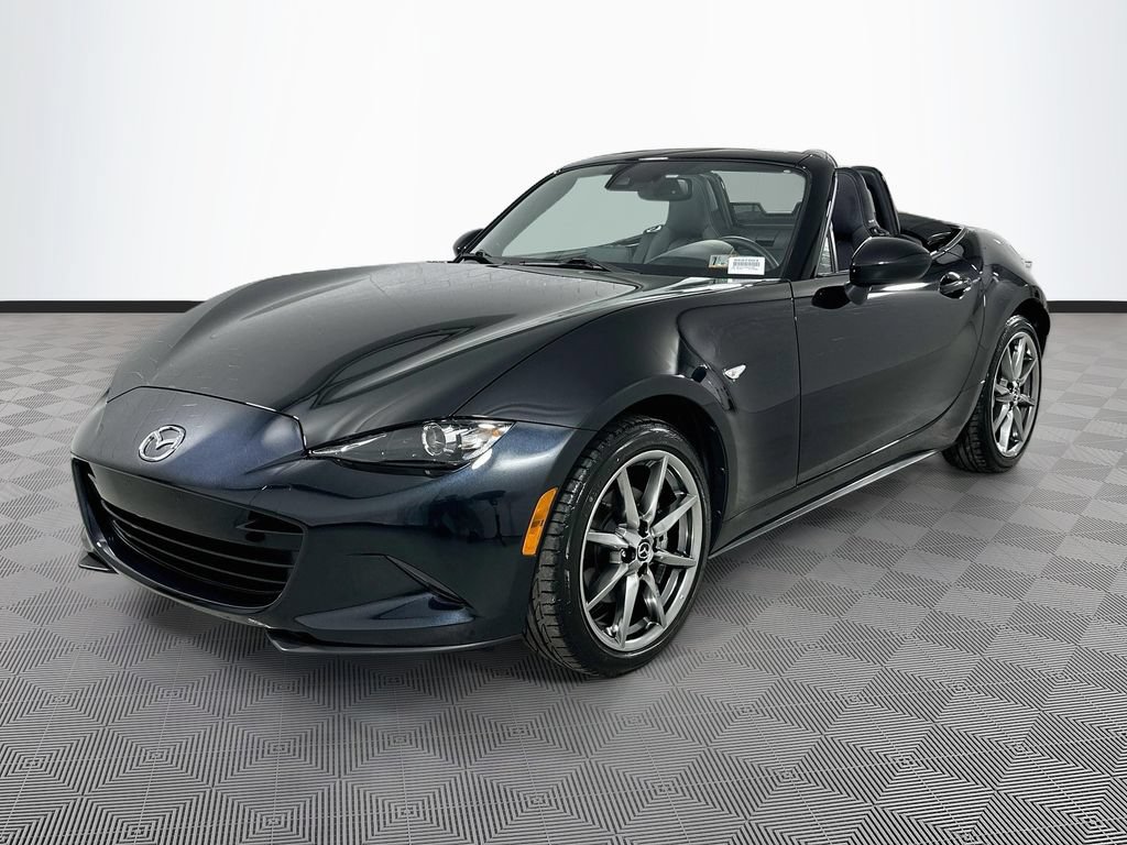 Used 2022 MAZDA MX-5 Miata Grand Touring w/ Weather Package RWD image 5