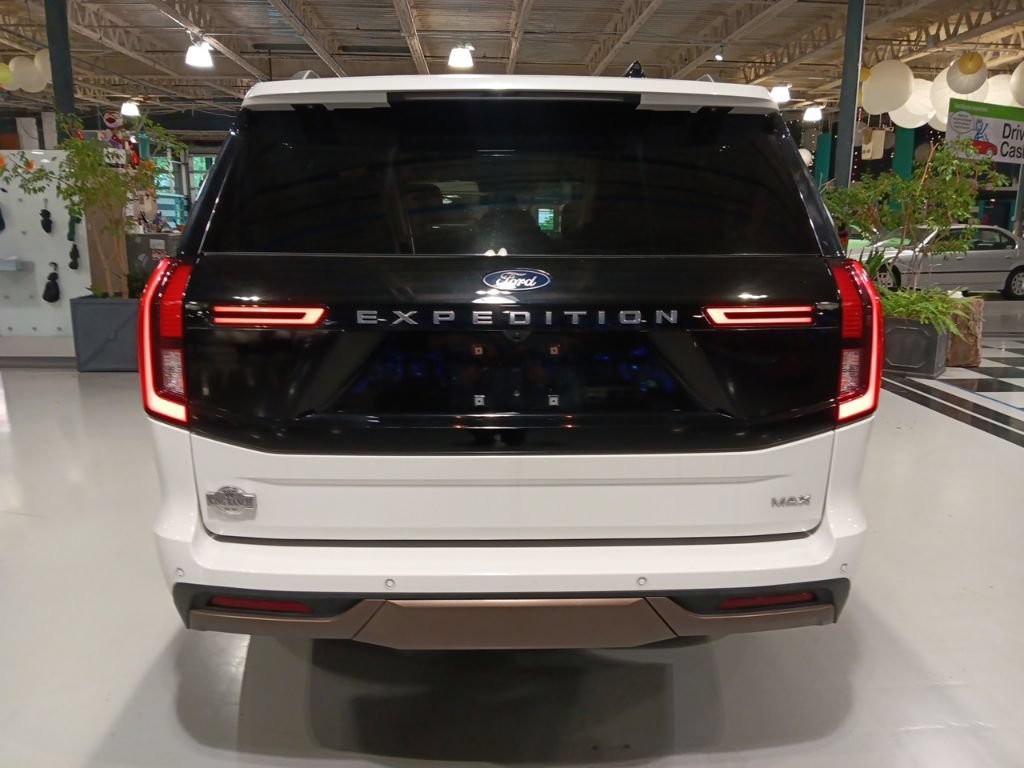 Certified 2025 Ford Expedition Max King Ranch AWD/4WD image 14