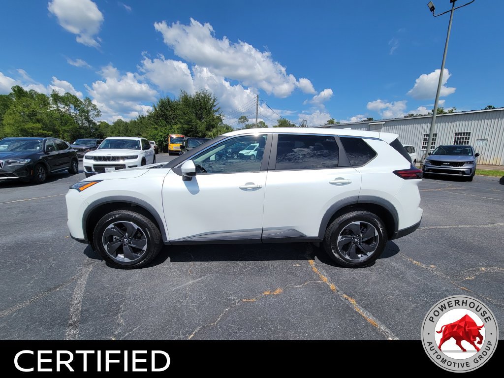 Used 2024 Nissan Rogue SV FWD image 3