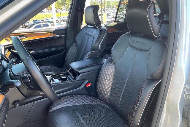 Used 2022 Jeep Grand Cherokee Summit AWD/4WD image 25