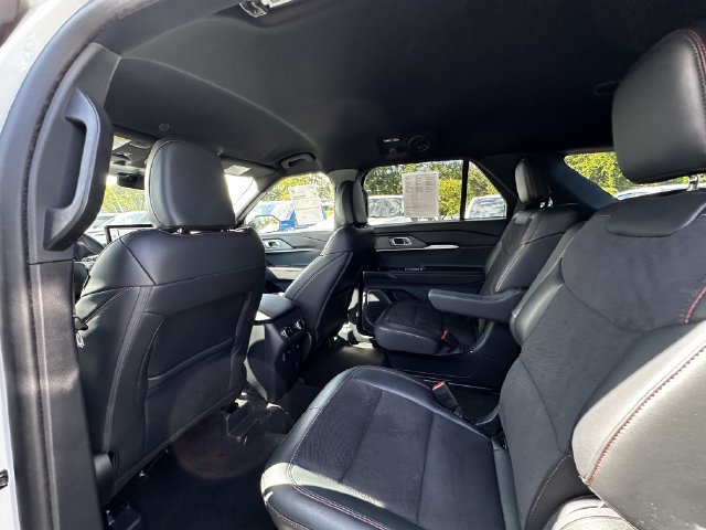 Certified 2025 Ford Explorer ST AWD/4WD image 18