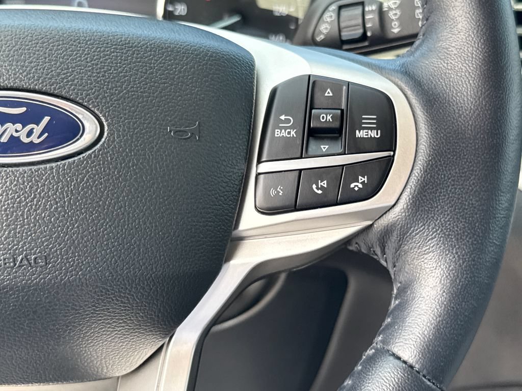 Certified 2023 Ford Explorer XLT w/ Equipment Group 202A RWD image 16