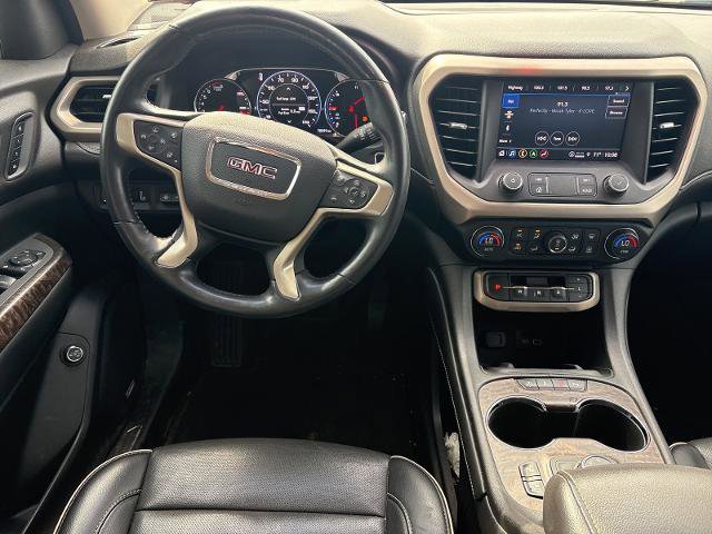 Used 2022 GMC Acadia Denali w/ Denali Technology Package FWD image 12