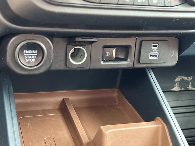 Certified 2024 Ford Maverick Lariat FWD image 26
