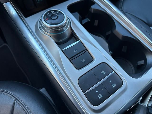 Certified 2022 Ford Explorer XLT w/ Equipment Group 202A image 21