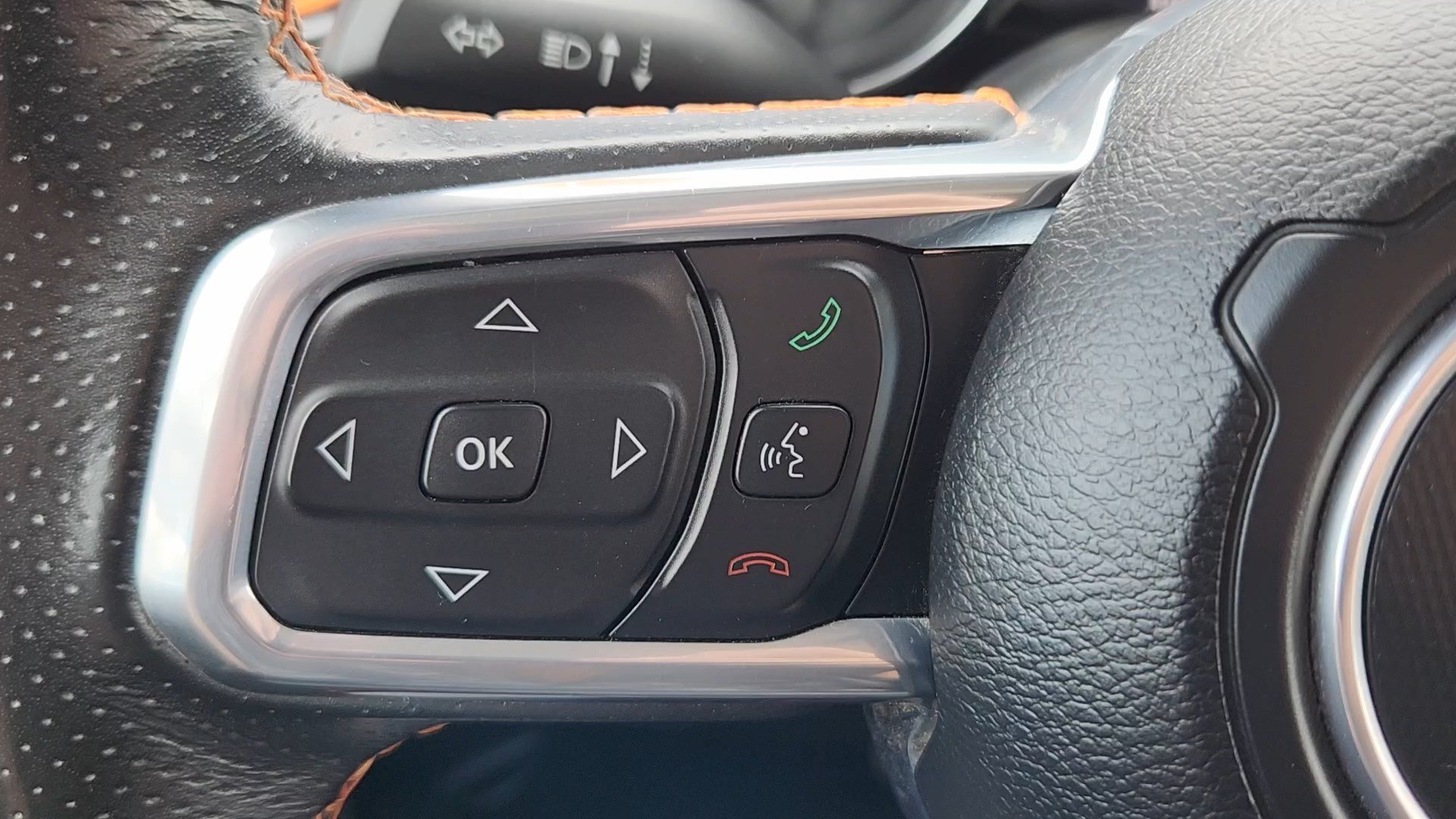Used 2020 Jeep Gladiator Mojave AWD/4WD image 12