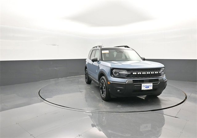 Certified 2025 Ford Bronco Sport Outer Banks w/ Outer Banks Tech Package+ image 2