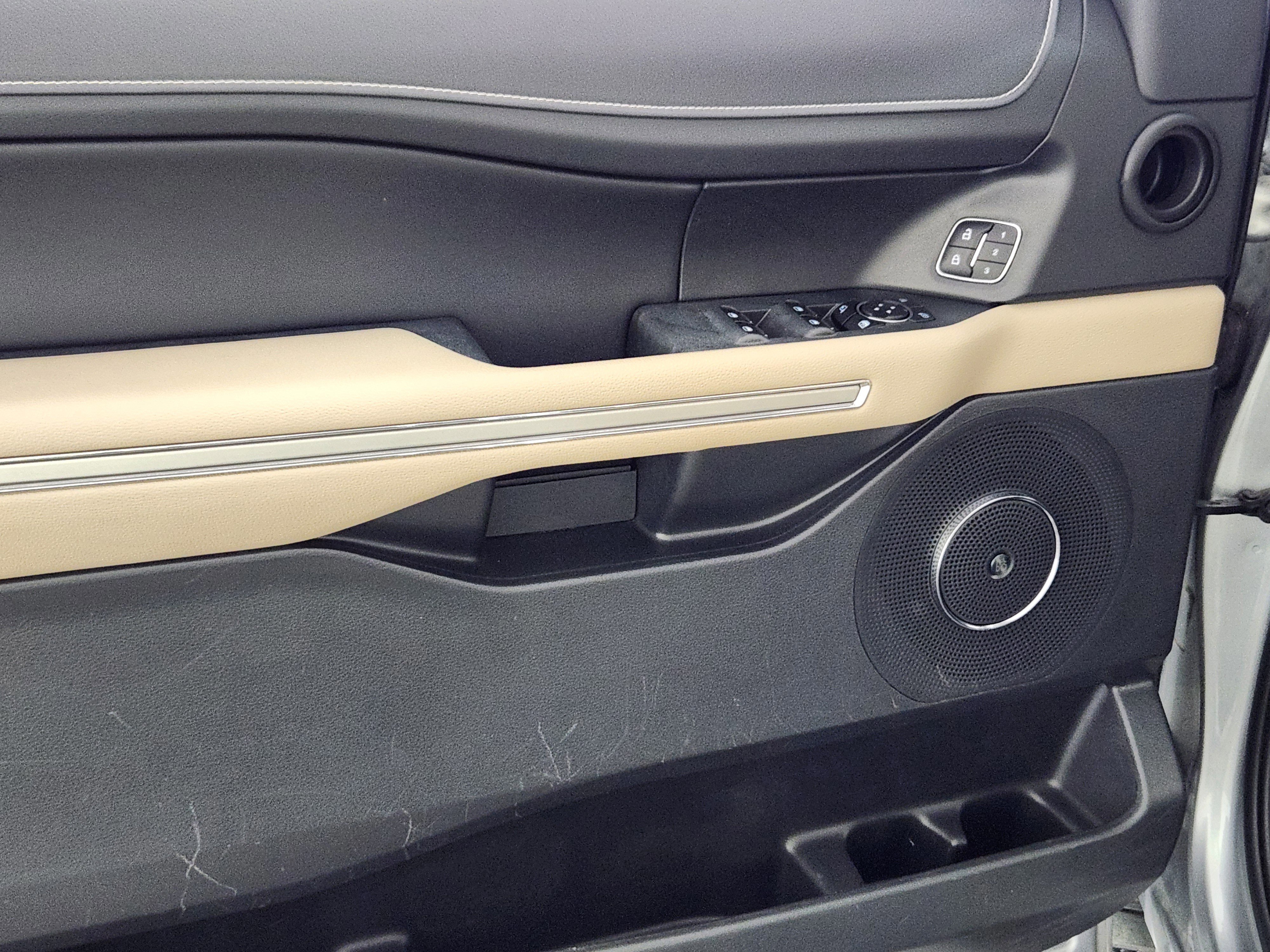 Certified 2023 Ford Expedition Max Limited image 17