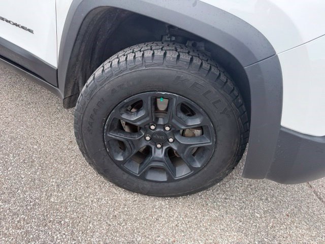 Used 2020 Jeep Cherokee Trailhawk w/ Comfort/Convenience Group AWD/4WD image 42