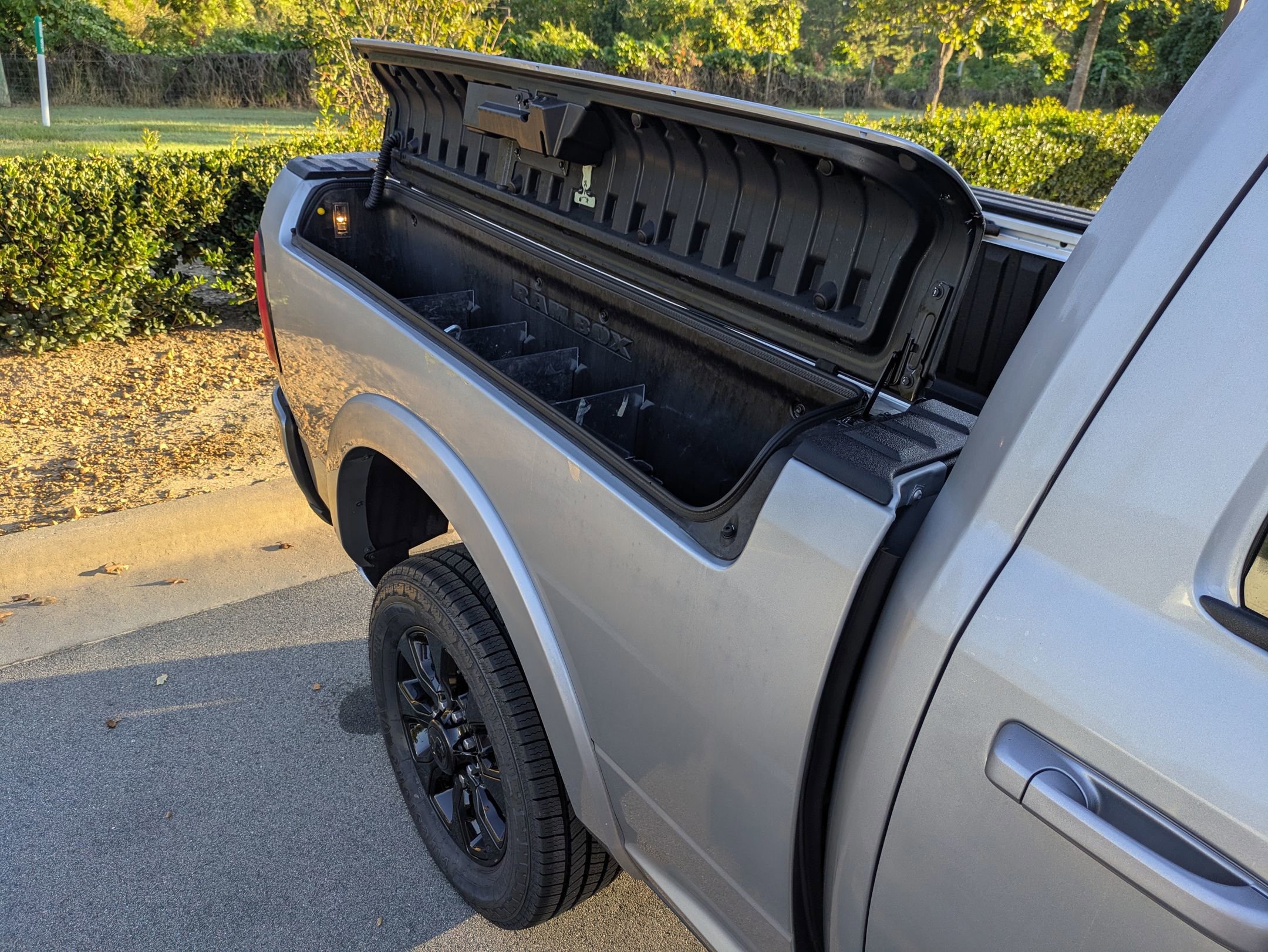 Used 2024 RAM 2500 Limited image 39