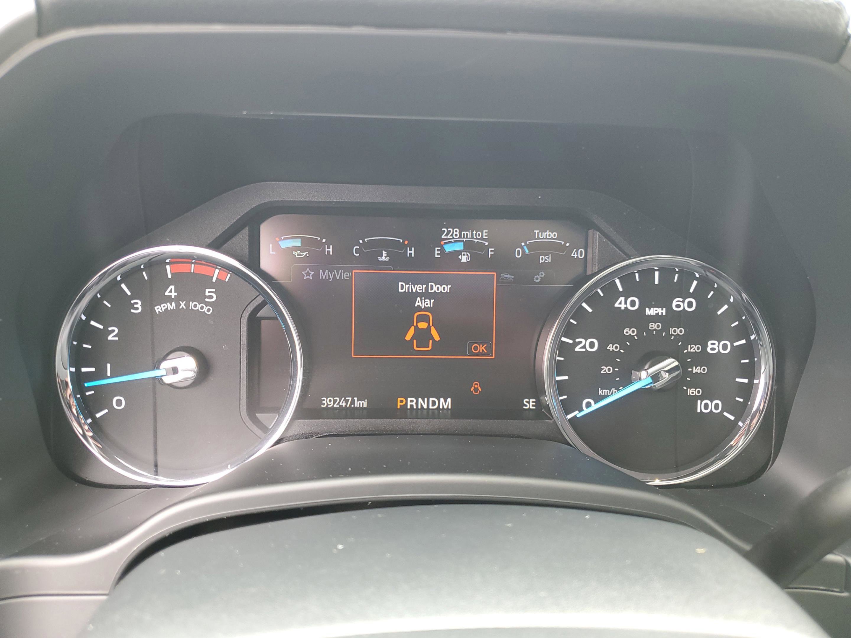 Certified 2022 Ford F350 Lariat w/ Black Appearance Package AWD/4WD image 24