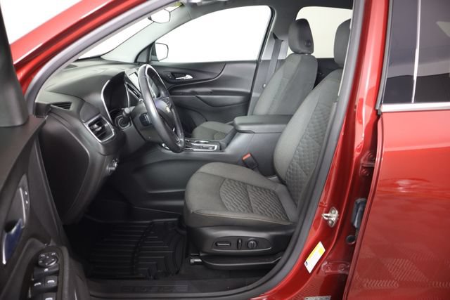 Used 2020 Chevrolet Equinox LT w/ Driver Convenience Package AWD/4WD image 30