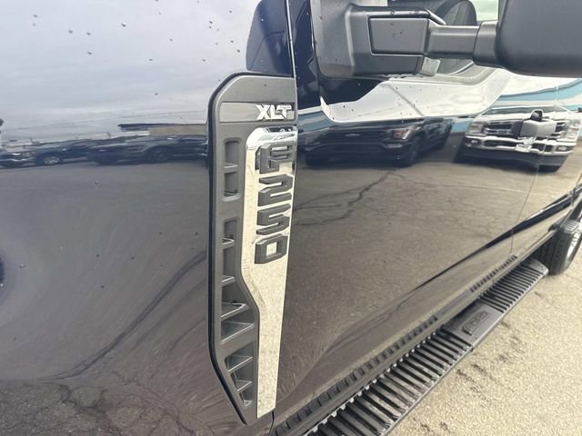 Certified 2025 Ford F250 XLT w/ Snow Plow Prep Package AWD/4WD image 10