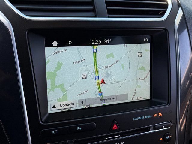Certified 2018 Ford Explorer Limited AWD/4WD image 5