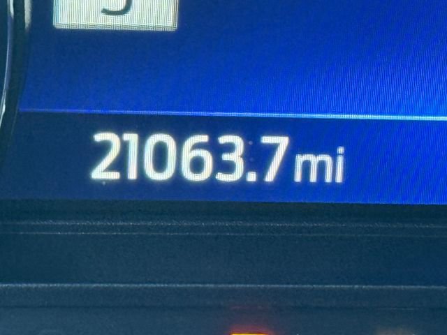 Certified 2022 Ford Explorer XLT w/ Equipment Group 202A image 17