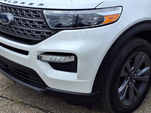 Certified 2023 Ford Explorer XLT w/ Equipment Group 202A AWD/4WD image 28