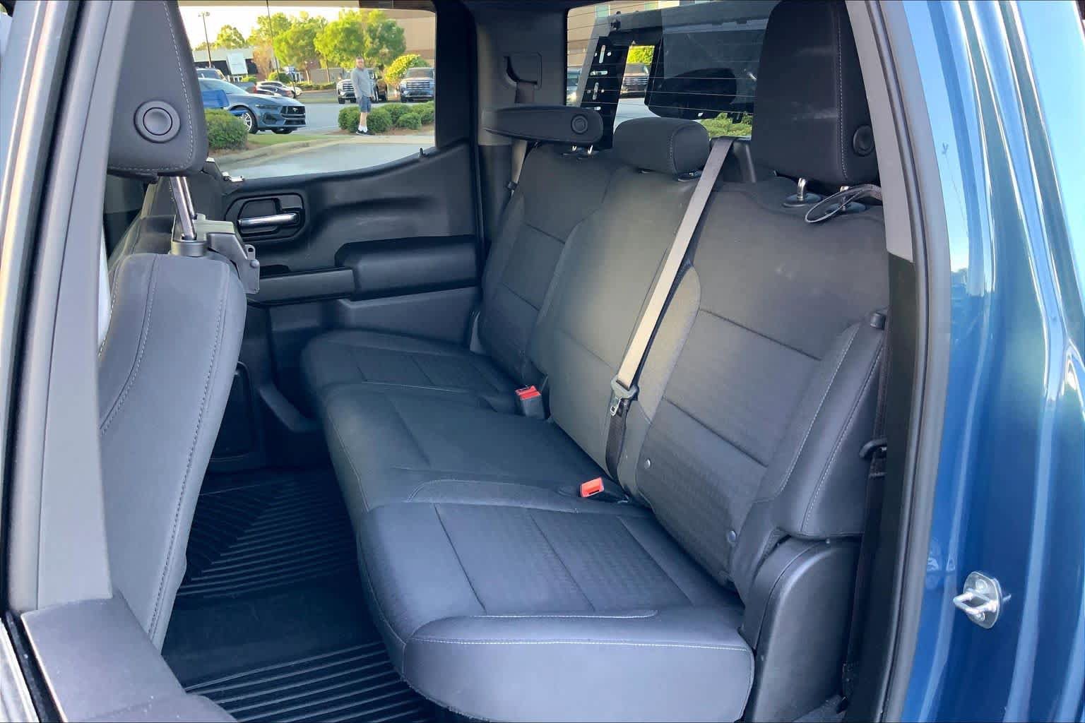 Used 2024 Chevrolet Silverado 1500 Custom Trail Boss w/ Dark Appearance Package AWD/4WD image 19