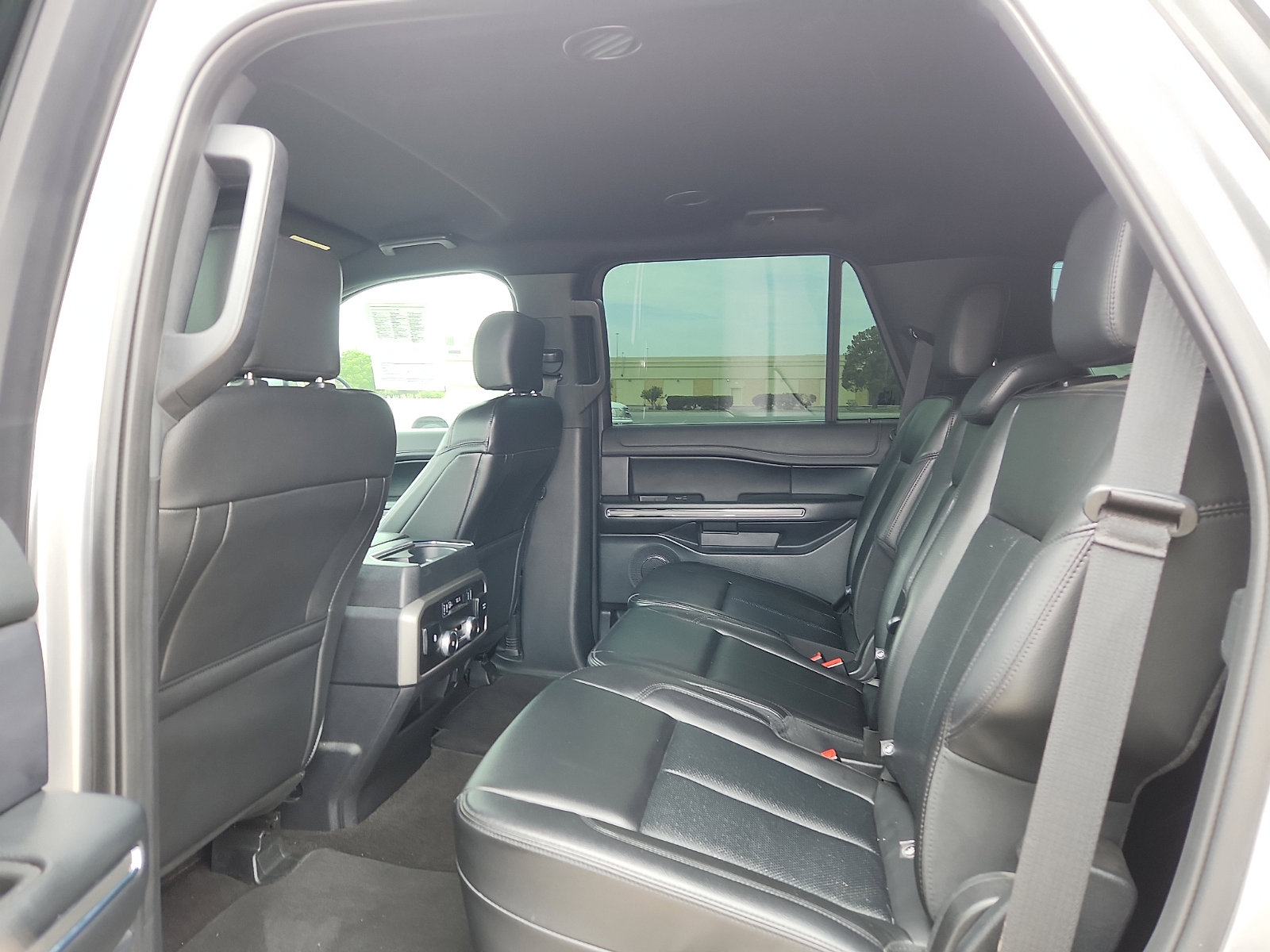 Certified 2020 Ford Expedition XLT w/ Equipment Group 202A AWD/4WD image 9