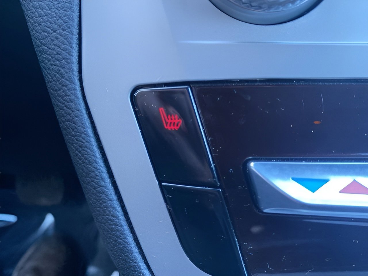 Certified 2023 Ford Explorer XLT w/ Class IV Trailer Tow Package image 22